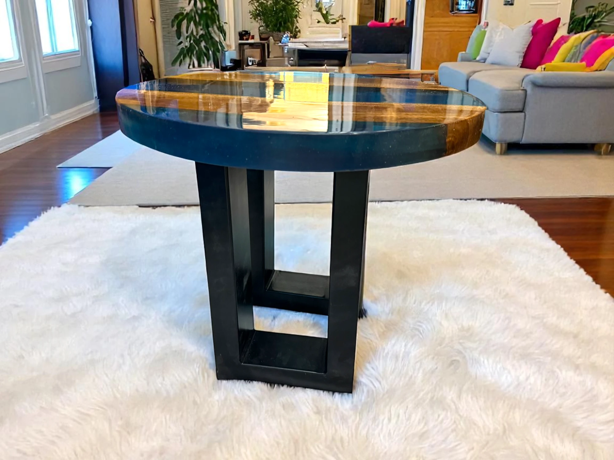 DIY Epoxy Resin Round Table Top for Home Decoration